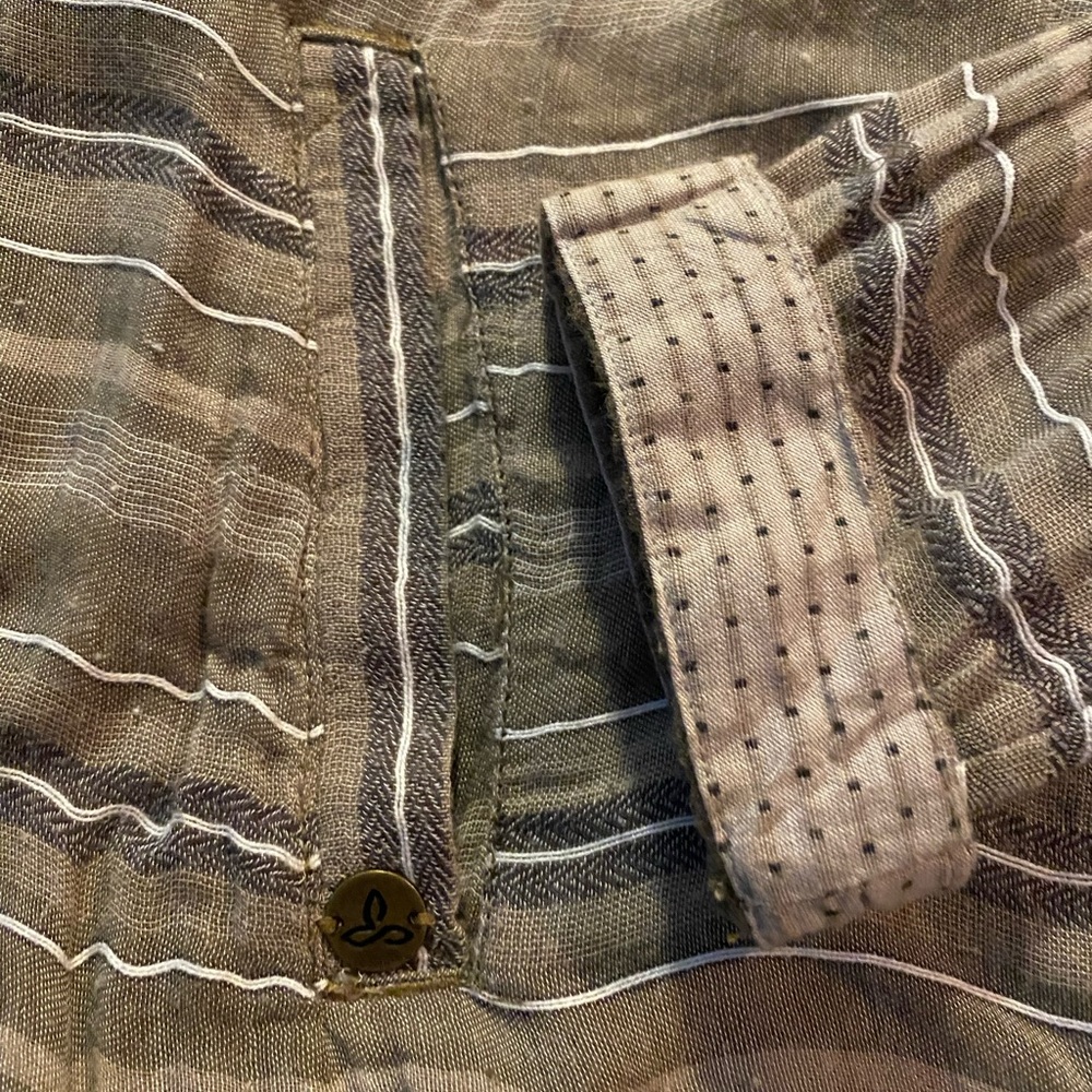 Prana Light Weight Pullover Size Medium - image 2